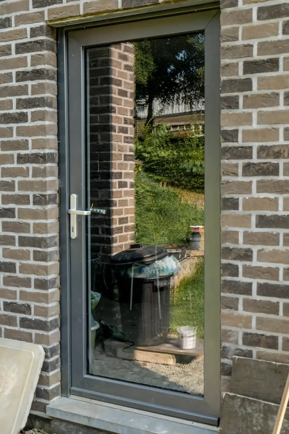 Maison à Libramont — porte vitrée
