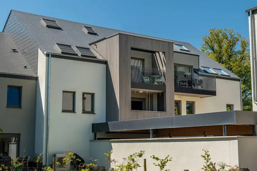 14 appartements à Habay — balcons à bardage bois